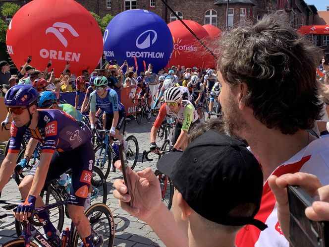 Tour de Pologne 2025. Start w Katowicach Nikiszowcu
