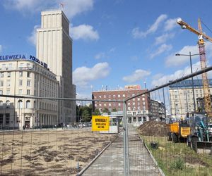Zielona oaza na placu Powstańców Warszawy