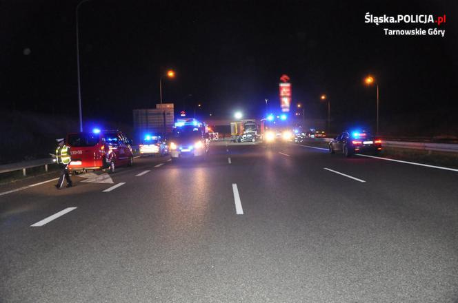 Wypadek na A1 w Wieszowej. Nie żyje 27-latek [ZDJĘCIA]