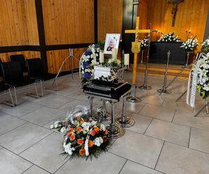 Nie żyje Jacek Wójcik. Pogrzeb ulubieńca widzów z ‘Królowych życia
