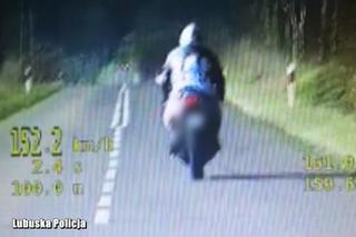 Ośno Lubuskie: Motocyklista uciekał przed policją aż uderzył w radiowóz [WIDEO]