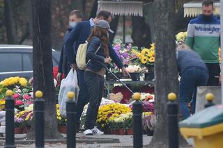 Anna Mucha kupuje kwiaty wspiera przedsiębiorców