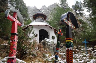 Wyjątkowy cmentarz w Tatrach Wysokich. „Umarłym na pamiątkę, żyjącym ku przestrodze”