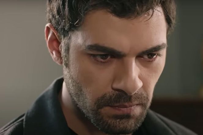 Czytanie zapisków ojca przywoła w Halilu wiele wspomnień 