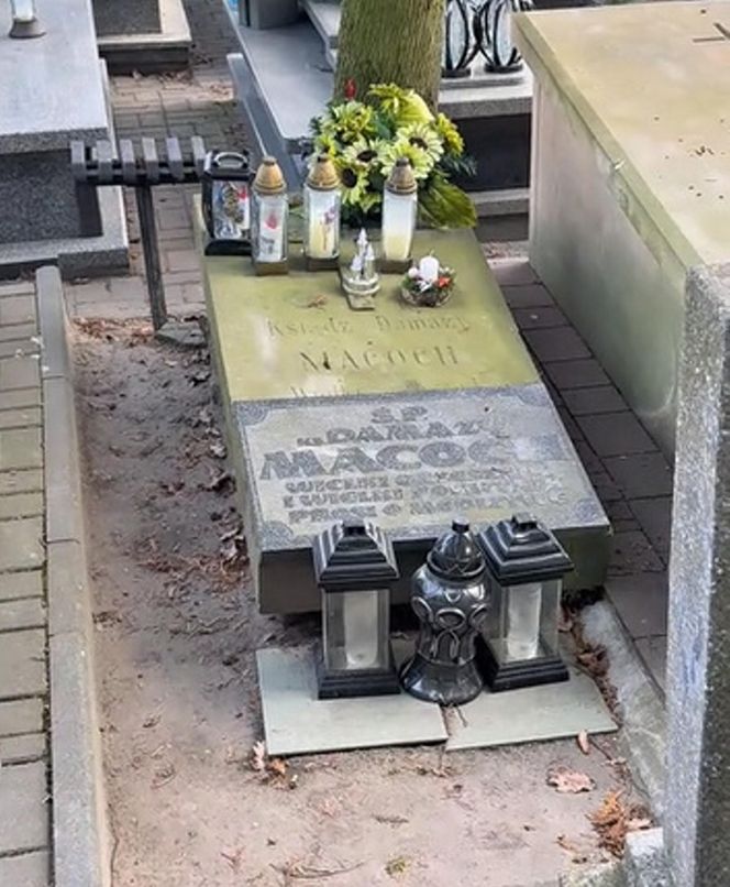 Tak wygląda grób księdza Damazego Macocha. Trafił do więzienia za zabójstwo [ZDJĘCIA].