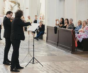 Koncert ku pamięci Pawła Adamowicza. Niezapomniany duet w Bazylice Mariackiej 