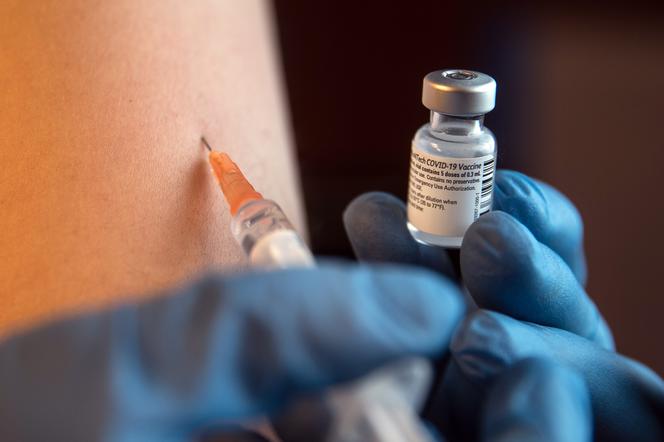 szczepienie szczepionka covid koronawirus pandemia