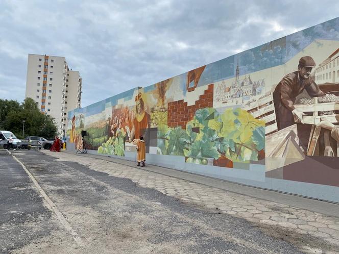 Nowy mural w Zielonej Górze. Za nami uroczyste odsłonięcie dzieła na ścianie Aresztu w Zielonej Górze 