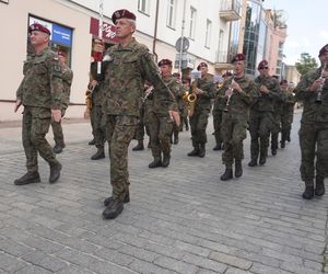 MSPO 2025. Parada Orkiestry Wojskowej w Kielcach