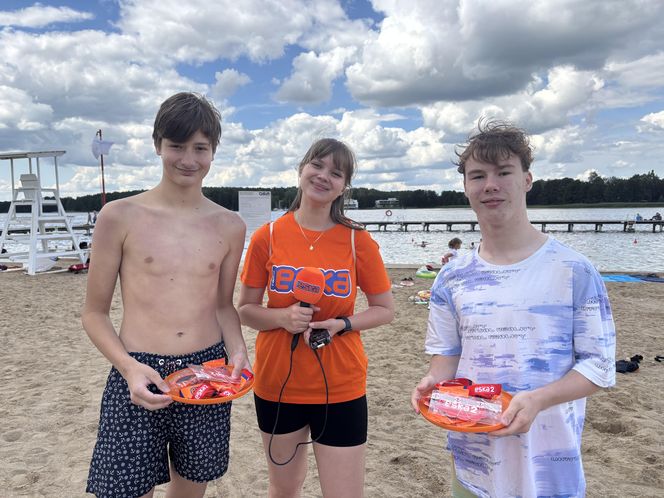 Wakacyjny patrol Eska Summer City na olsztyńskiej Plaży Miejskiej
