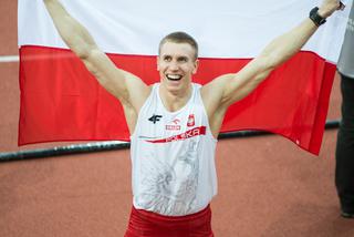 SKOCZYŁ PO MEDAL A POTEM NA MOST KAROLA