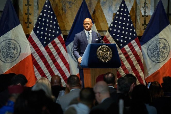 Nowy Jork plotkuje o rezygnacji burmistrza. „Czy wyście powariowali?”