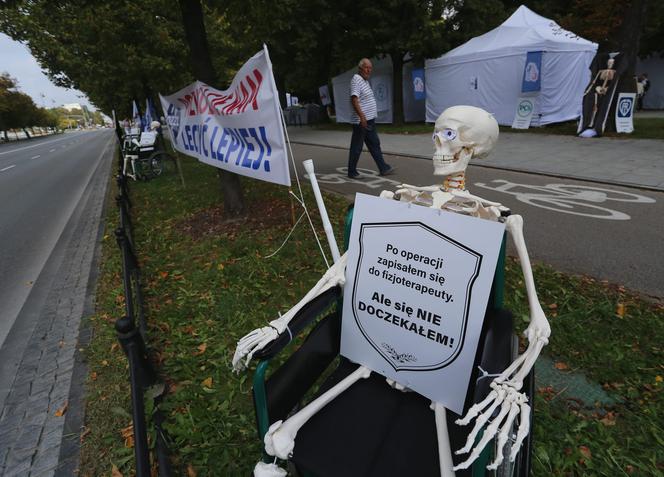 Białe Miasteczko 2.0, protest pracowników ochrony zdrowia