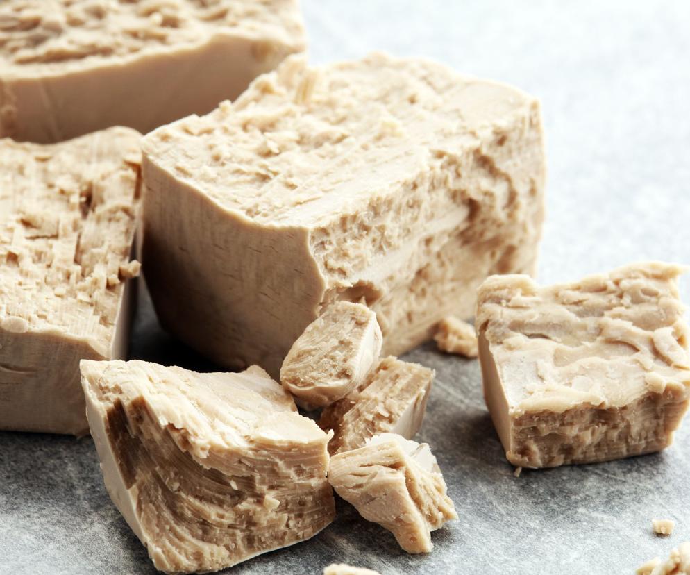 X nietypowych zastosowań drożdży. Sprawdzą się nie tylko w kuchni