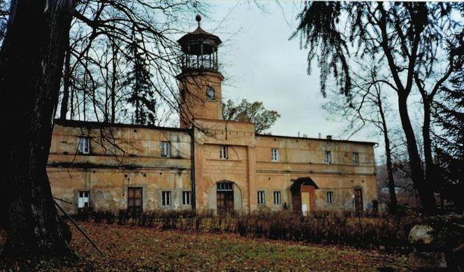 Pałac Staniszów: zdjęcia sprzed remontu