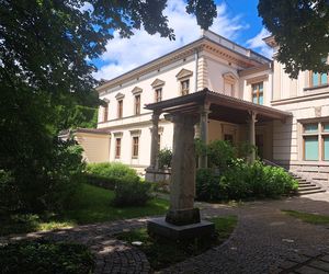 Ogród przy pałacu Czapskich w Krakowie