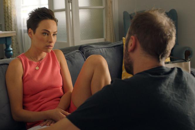 Lepsza połowa odc. 1. Ania (Weronika Książkiewicz), Zibi (Wojciech Mecwaldowski)