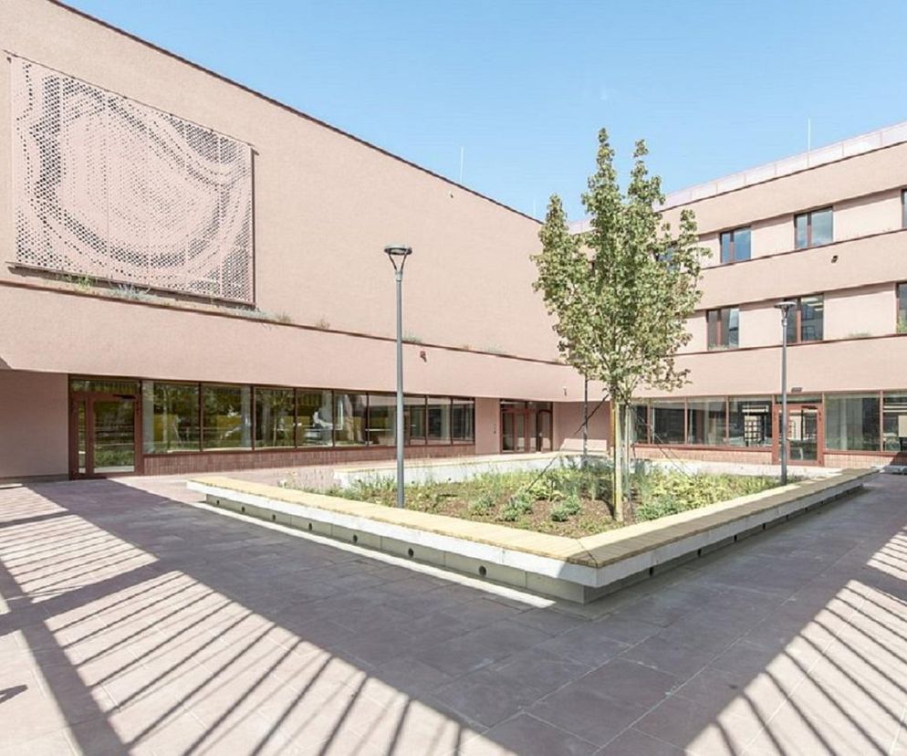 Szkoła podstawowa z lex deweloper.  Dzieci pójdą 1. września do nowej podstawówki w Warszawie