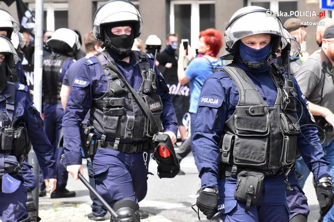 Katowice: Policjanci wśród nacjonalistów. Tajemnicza akcja służb na marszu! 