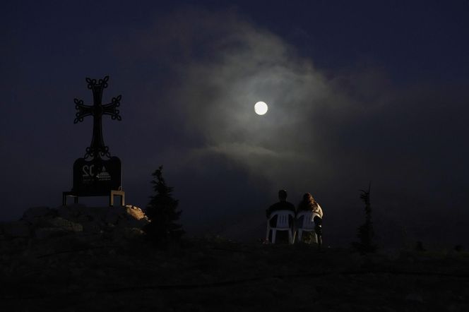 Krwawy Księżyc. Całkowite zaćmienie Księżyca obserwowane na całym Świecie