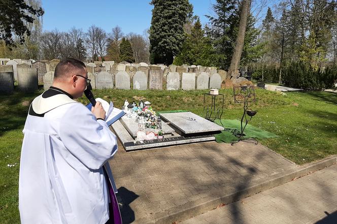 Pogrzeb dzieci utraconych na szczecineckim cmentarzu