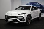 Kuba Wojewódzki jeździ Lamborghini Urus