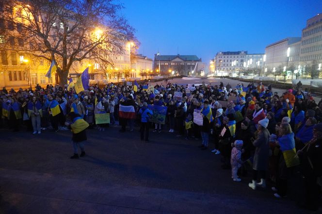 Manifestacja w trzecią rocznicę wybuchu wojny w Ukrainie