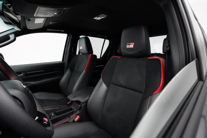 Toyota Hilux GR Sport (2022)