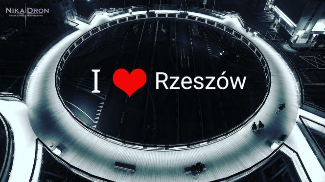 Rzeszów z drona nocą