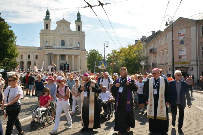 Gdy nie daję się rady po ludzku, to idzie się na pielgrzymkę [AUDIO]