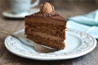 Ciasto SHERIDAN: przepis na czekoladowy placek z likierem dla dorosłych