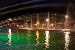 Szczecińskie fontanny, które tryskają strumieniami... światła i kolorów! [GALERIA, WIDEO]