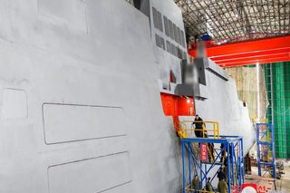 Północnokoreańska fregata w budowie