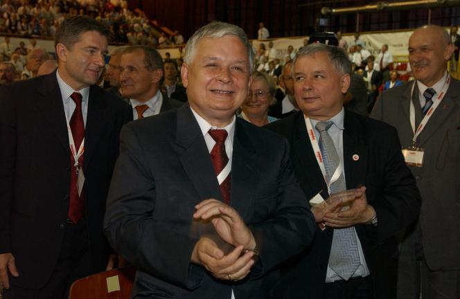 Ojciec Kaczyńskich zmarł 15 lat temu. Co  mówił o synach? 