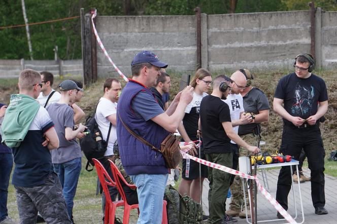 Piknik strzelecki w Bydgoszczy. To była nie lada gratka dla miłośników broni! [ZDJĘCIA]