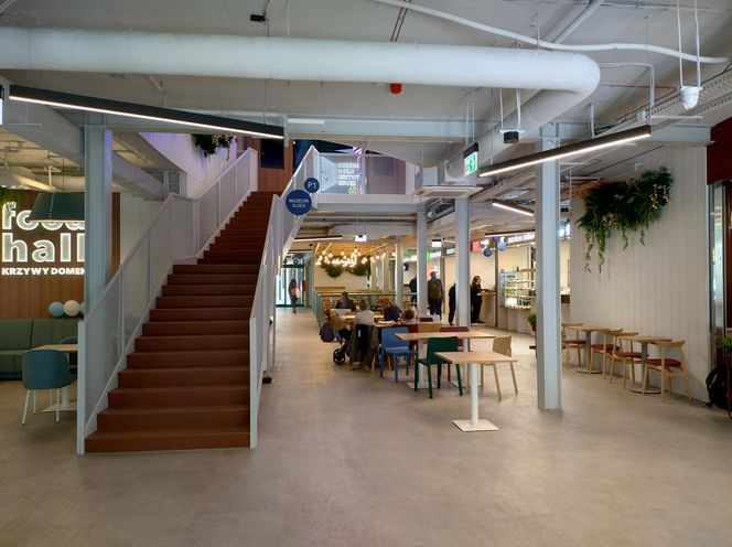 Krzywy Domek w Sopocie już otwarty. Nowy foodhall na mapie Trójmiasta