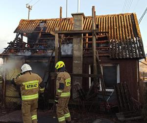 Kolejny pożar domu na Podlasiu. 70-letni pan Janusz stracił dach nad głową