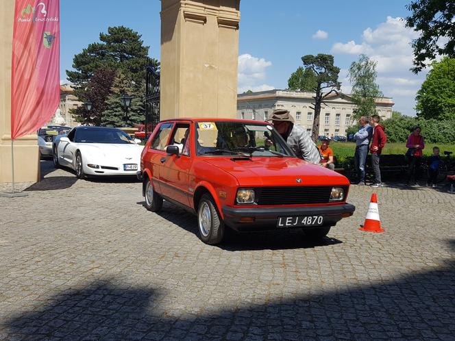 Cacka na kółkach na jubileuszowym rajdzie w Rydzynie