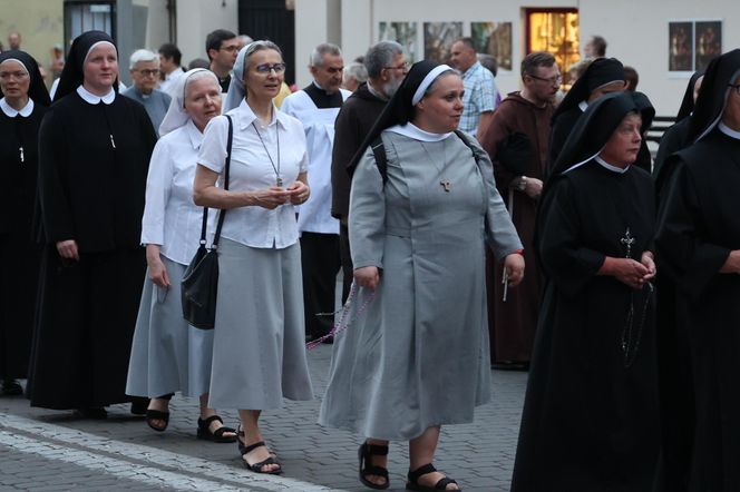76. rocznica Cudu Lubelskiego. Procesja różańcowa w centrum Lublina