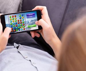 Złośliwy kod w fałszywych wersjach gier mobilnych. Jak chronić siebie i dzieci? 