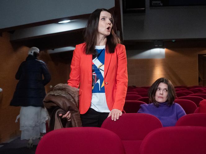 Na Wspólnej odc. 3273. Marta (Joanna Jabłczyńska), Celina Jantar (Joanna Sydor)
