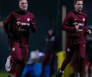 Robert Lewandowski i inni kadrowicze na treningu reprezentacji Polski