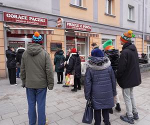 Tłusty Czwartek 2024 w Białymstoku. Tłumne kolejki w mieście!