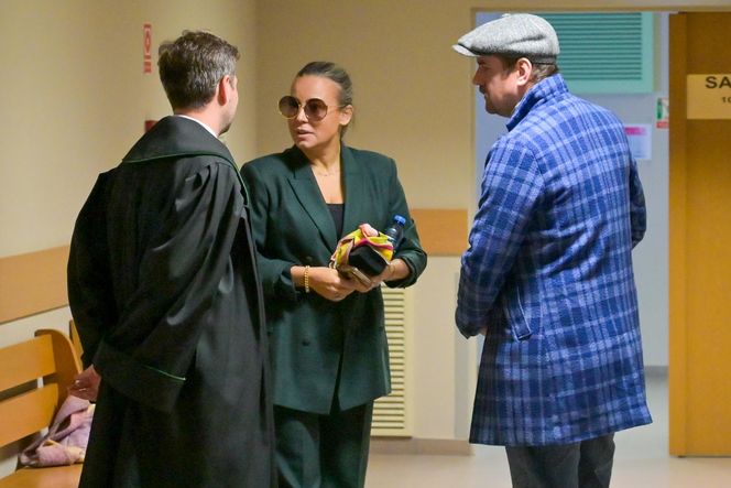 Anna Mucha pozwała Paulinę Smaszcz