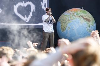 Quebonafide szczerze o zakazanych używkach i plotkach na temat uzależnienia. To są spekulacje