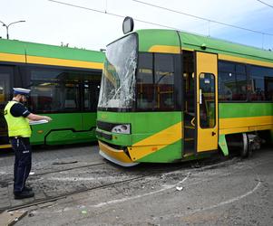 Dwa tramwaje zderzyły się 8 bm. na ul. Hetmańskiej w Poznaniu. Poszkodowanych zostało 15 osób. Jedna jest w stanie ciężkim