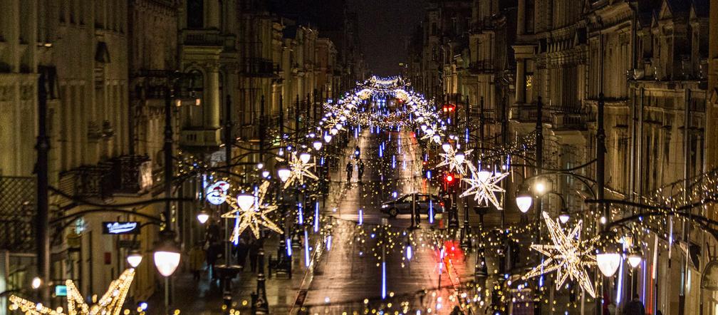 1 Świąteczne iluminacje robią już klimat na Piotrkowskiej
