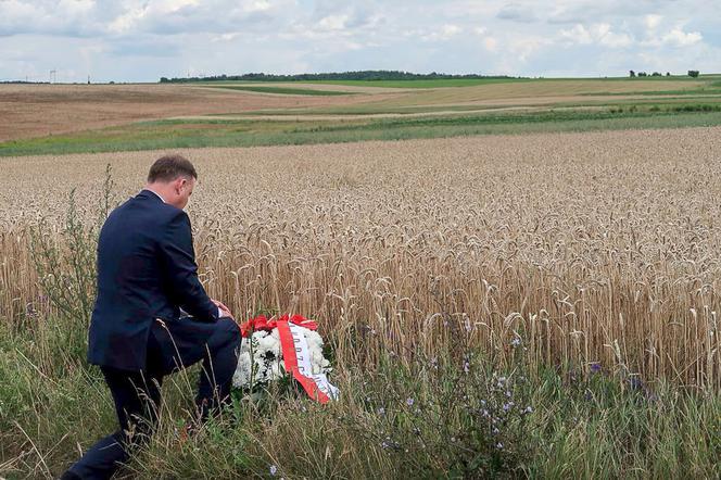 Prezydent Andrzej Duda oddał hołd ofiarom rzezi wołyńskiej