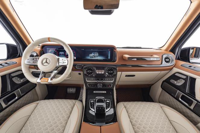 Brabus G V12 900 - wnętrze