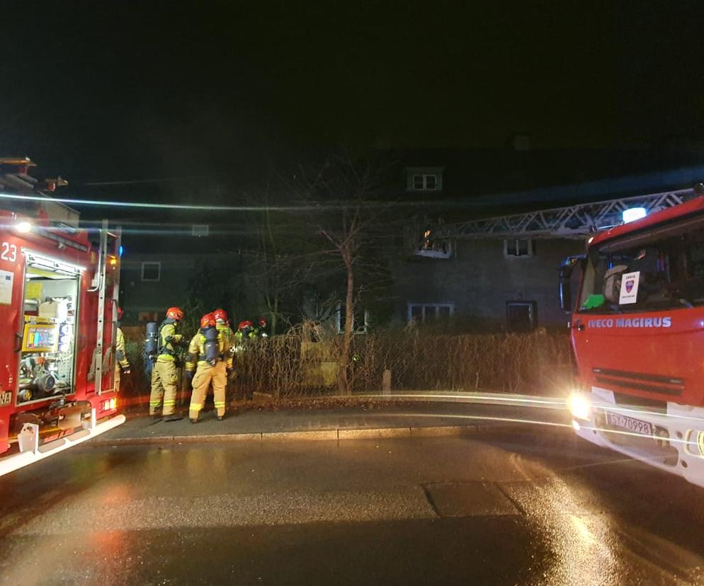 Tragiczny pożar w Bytomiu. W budynku jednorodzinnym zginęła jedna osoba